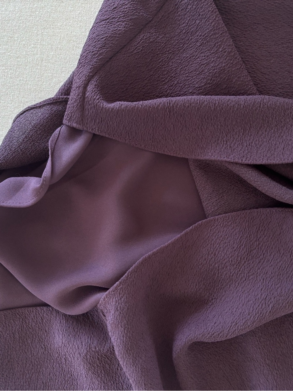 Aritzia Babaton Everly camisole loose top plum S oversized - Picture 4 of 6